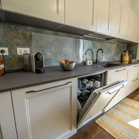 La Pianazza: Coastal Retreat With Private Garden Villa